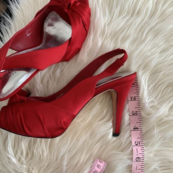 NEW WHBM Darling Red Peep-Toe Slingback - Picture 5 of 8